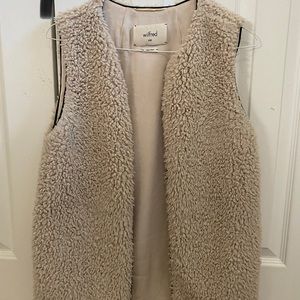 Aritzia Sherpa vest